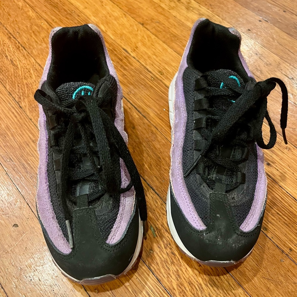 Nike Air Max 95 Girls Have a Nike Day Youth Size 1.5